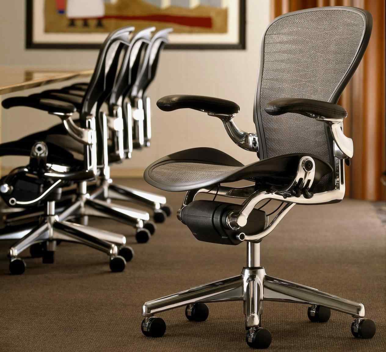 Офисные кресла и стулья, места ожиданий